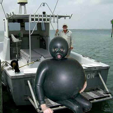 Talking about Pike - Page 2 Never_fart_in_a_wet_suit